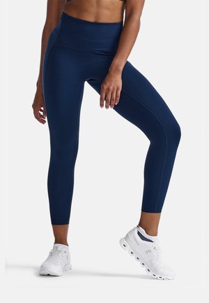 FORM STASH HI-RISE COMPRESSION - Leggings - midnight white