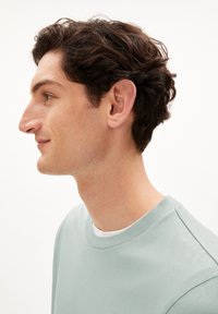 ARMEDANGELS JAAMES - T-Shirt basic - morning dew