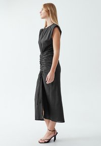 CALLI JORJA MIDI - Robe de jour - black