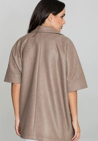 Figl Halflange jas - mocca