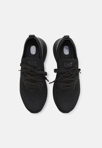 EA7 Emporio Armani CRUSHER DISTANCE UNISEX - Sneakers basse - black/asphalt grey