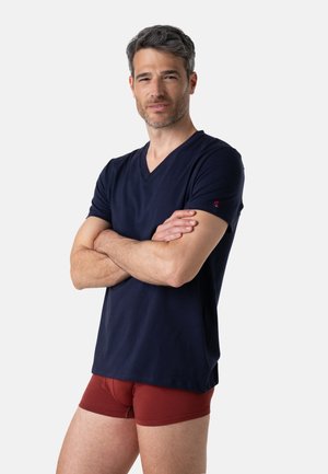 TEE FAIT EN FRANCE - Caraco - marine