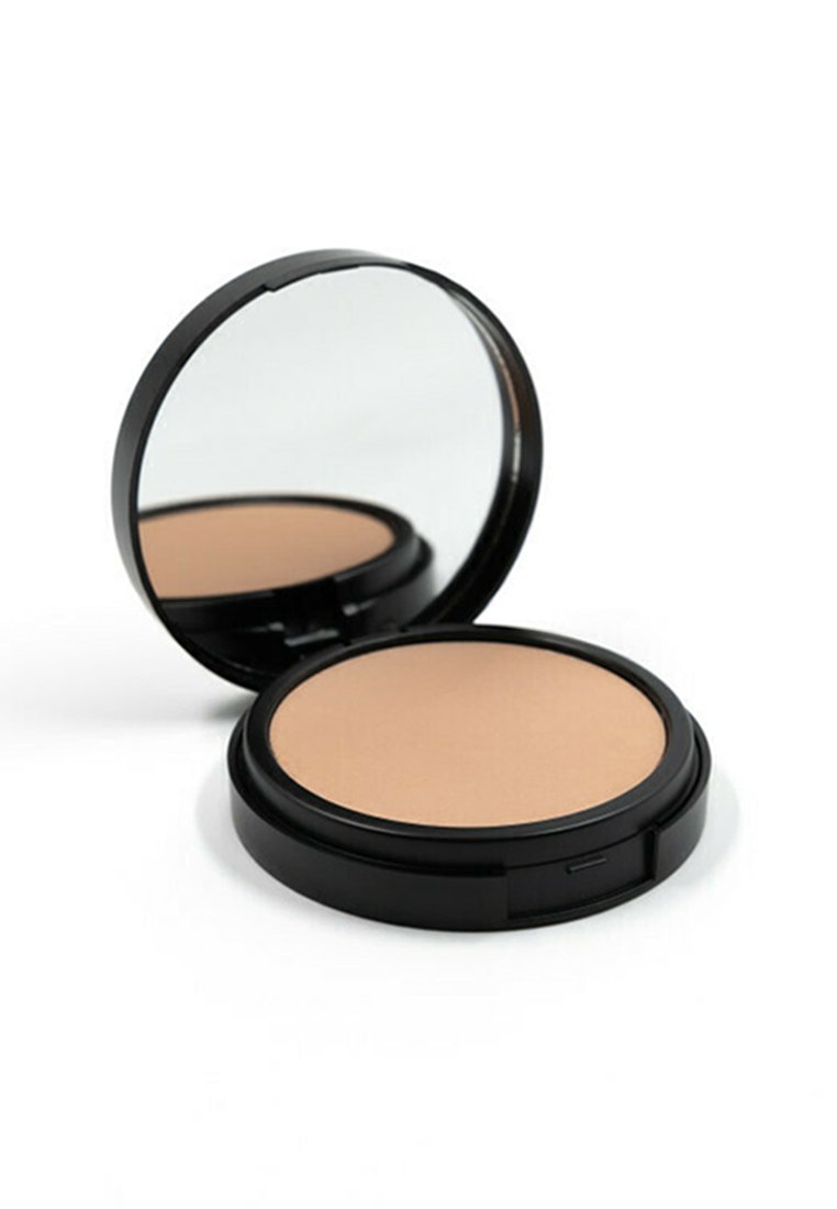 Polvere compatta con una superficie beige liscia, racchiusa in un astuccio rotondo nero con specchio. La custodia esterna è minimalista e lucida.