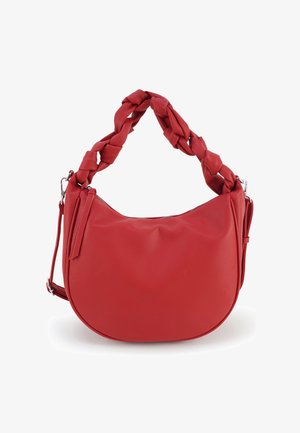 Rode leren handtas met een gevlochten band, zachte textuur, afgeronde vorm en ritssluiting. Voorzien van een afneembare schouderriem.