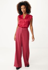 Mexx Blus - berry red