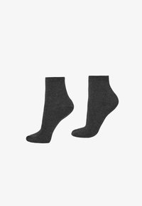 Selezionato, Grey