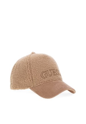 Beige tekstureret baseballcap med en blød, fnugget krone og en ribbet, buet skygge, med det broderede ord "GUESS" foran.