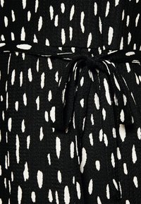 Vero Moda VMLGELINA SINGLET MIDI DRESS - Vestido de dia - black