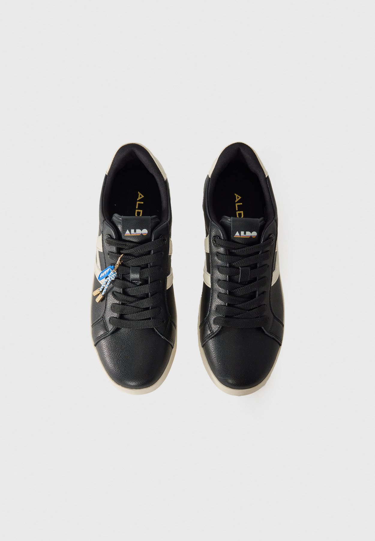 Sneaker low