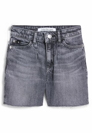 Szorty dżinsowe w wyblakłym czarnym kolorze, z postrzępionym dołem, klasycznym pięciokomorowym wzorem oraz zapięciem na srebrny guzik z markowym logiem.