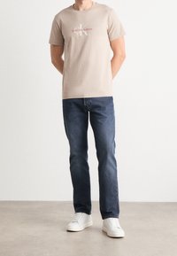 Calvin Klein Jeans Camiseta estampada - light pink
