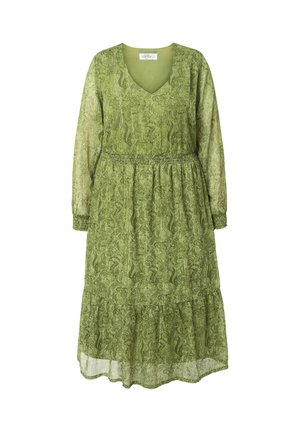 Zielona, długorękawowa sukienka z dekoltem w kształcie litery V, marszczonym pasem, fakturowaną tkaniną z wzorem paisley oraz sukienką w wielowarstwowe falbany.