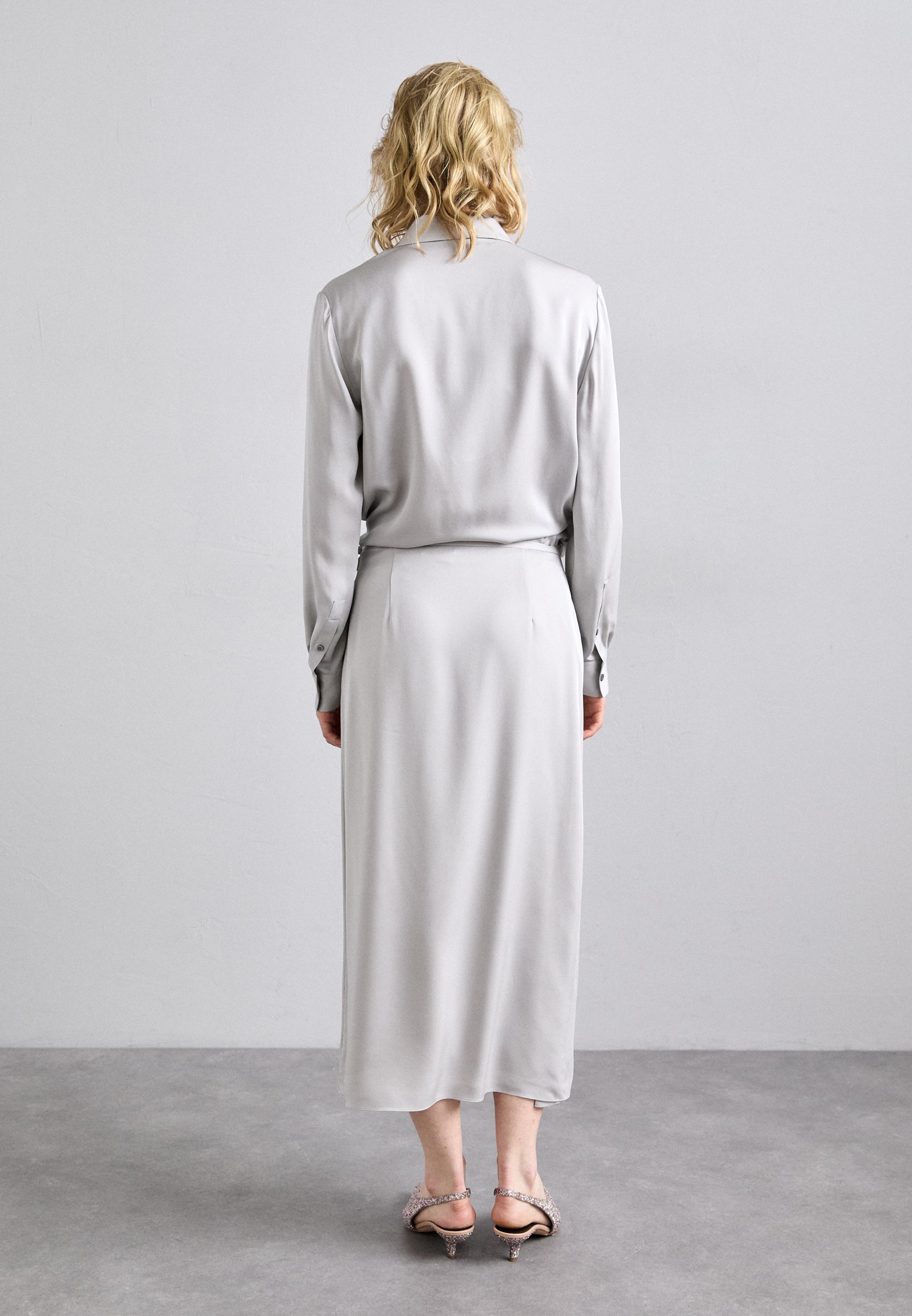Theory TIE WRAP - Wrap skirt - platinum/light grey - Zalando