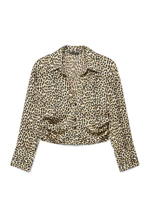 Camicia a maniche lunghe con bottoni, fantasia a stampa leopardo e polsini larghi, mostrata distesa su uno sfondo bianco.