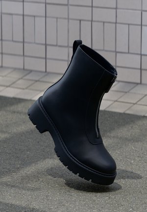Call it Spring, Bottines - black
