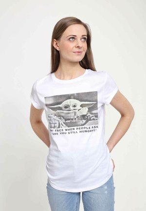 STAR WARS: THE MANDALORIAN STILL HUNGRY - Print T-shirt - white
