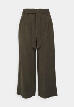 Olive green wide-leg pants with a belted waist, front pleats, and a soft texture. Features a relaxed fit that extends to the ankle.