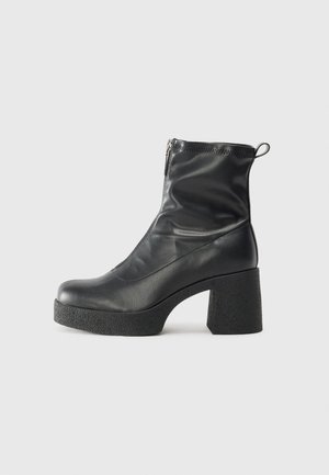 Even&Odd, Bottines à plateau - black