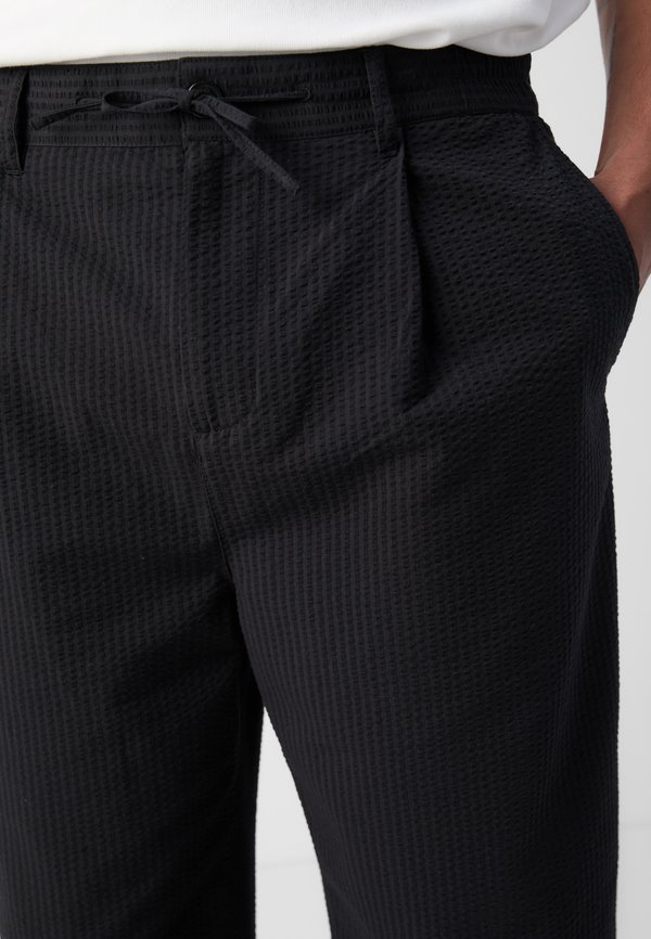 PLEATED RELAXED STRAIGHT - Trousers4