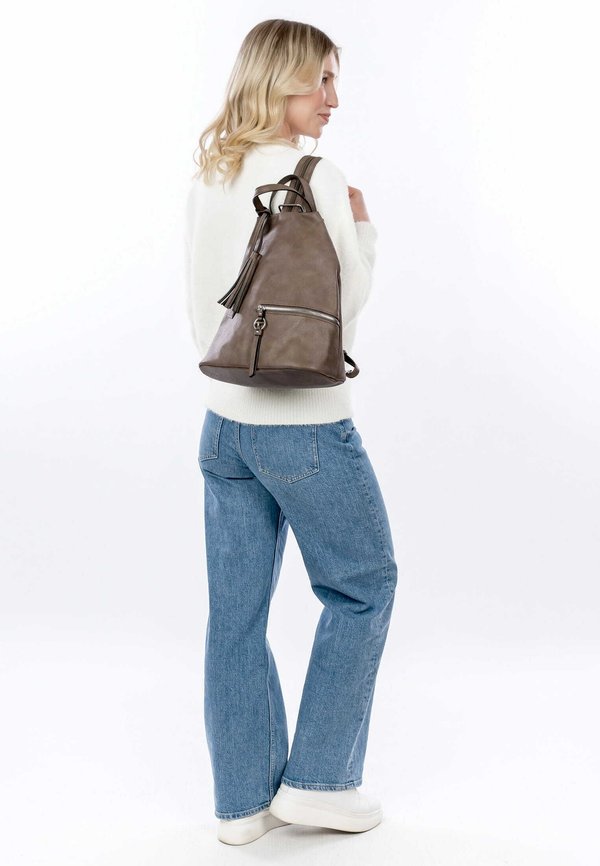 NELE - Tagesrucksack - mud