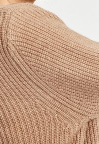 Gerry Weber Trui - camel
