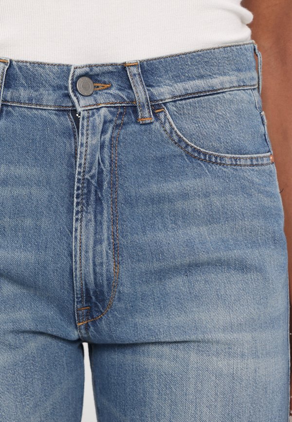 DIANA - Straight leg jeans - alaska2