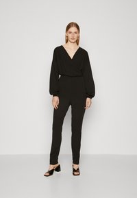 Vero Moda Tall - VMALLISON - Tuta jumpsuit - black Immagine in miniatura 1