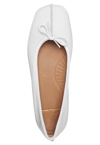 Clarks FRECKLE ICE - Klassischer Ballerina - white