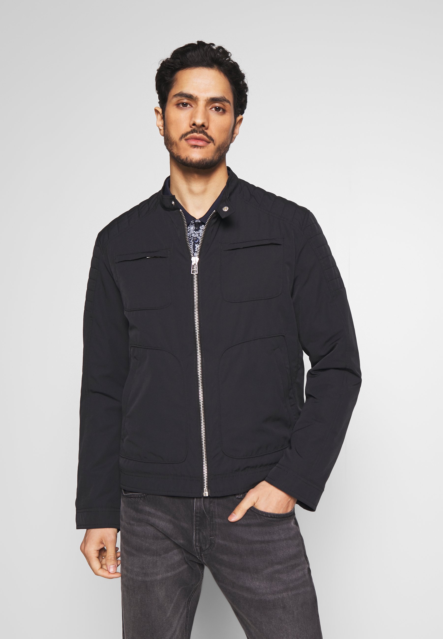Esprit Lett jakke black Zalando.no Esprit Lett jakke black Zalando.no