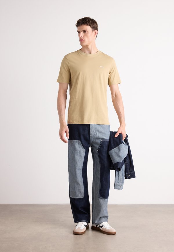 DERO - Basic T-shirt - medium beige2