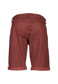 Röda bomullsshorts med rak skärning, med vikta fållar, två bakfickor och bältesloopar. Texturerat tyg med en subtil lyster.