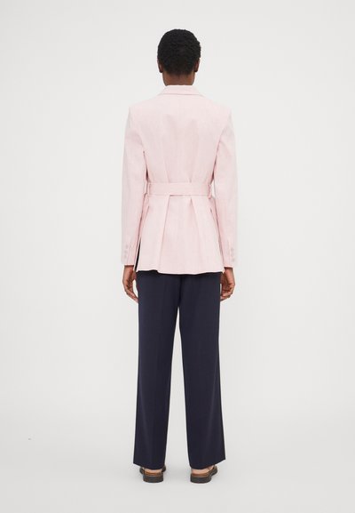 Claudie Pierlot VESTE NOUÉE DRAGÉE - Blazer - dragee
