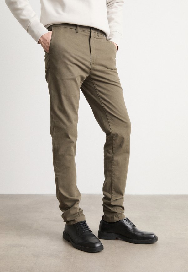 MODERN SLIM - Chinos - tarmac