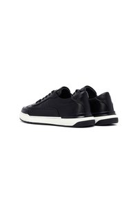 Derimod Baskets basses - black