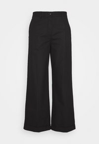 Zwarte wijde broek gemaakt van soepel materiaal. Voorzien van een knoopsluiting, riemlussen en een opgevouwen manchet aan de zoom. Eenvoudig, klassiek ontwerp.