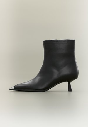 Gioseppo, Botines bajos - black