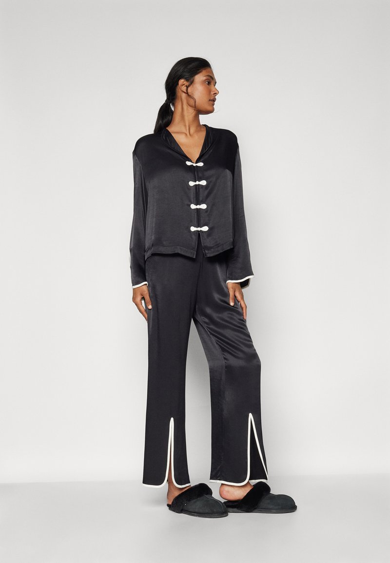 Sleeper LOUIS WITH PANTS  - Pyžamová sada - black