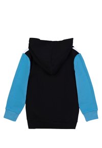 Felpa con cappuccio caratterizzata da un corpo nero, maniche blu e accenti bianchi sulle spalle. Tessuto morbido con vestibilità standard e polsini a costine.