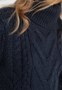 Ivyrevel Stickad tröja - dark blue