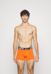 Nike Underwear ESSENTIAL TRUNK 3 PACK - Boxer alsónadrág - team orange/wolf grey/ black