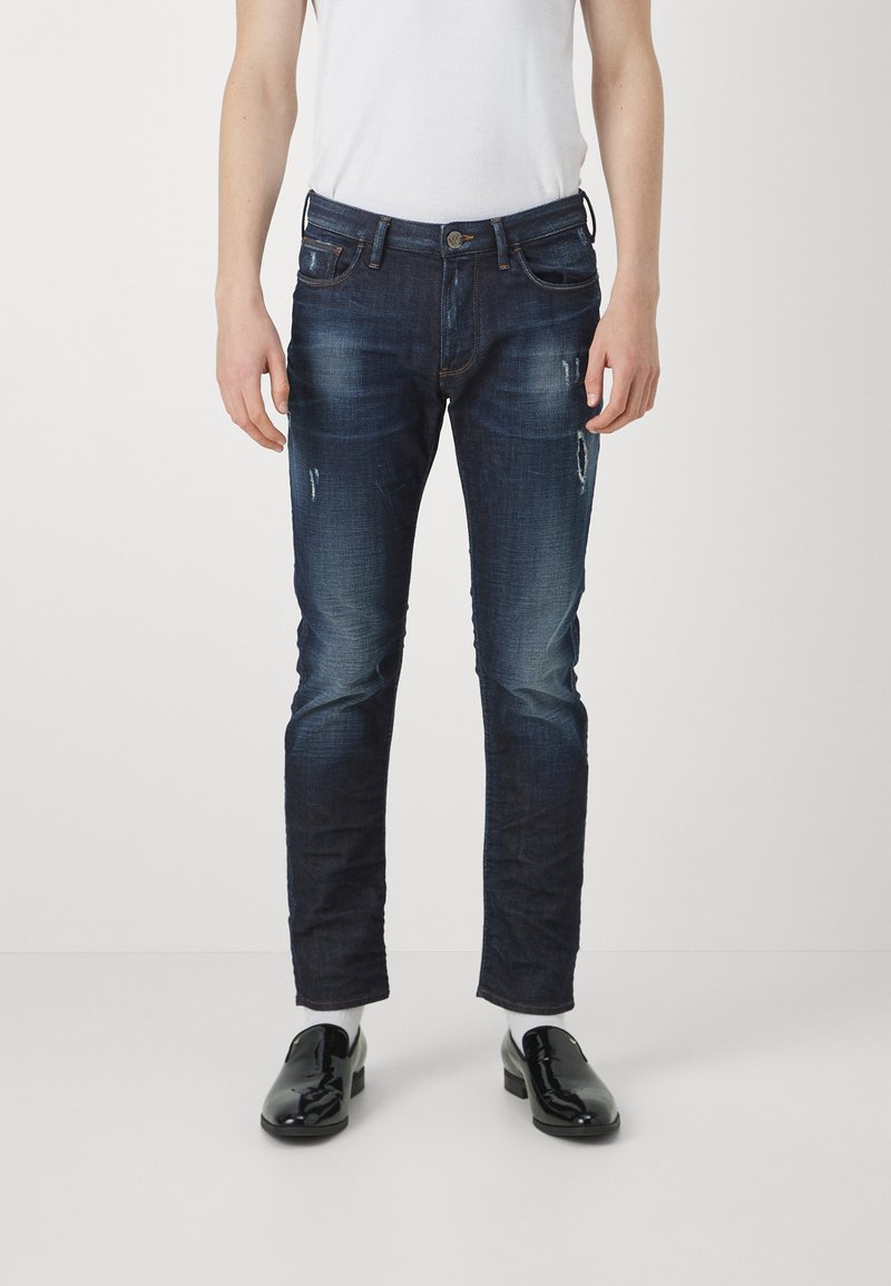 Emporio Armani Karcsúsított farmerek - denim blu