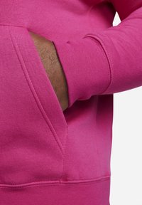 Nike Sportswear SPORTSWEAR CLUB FLEECE - Sweatshirt com capuz - active pink/active pink/white