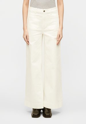 BENNETT  - Flared Jeans - cream