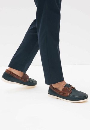 LEATHER BOAT SHOES - Boat shoes - navy blue