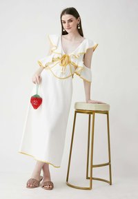 Thumbnail Image 8