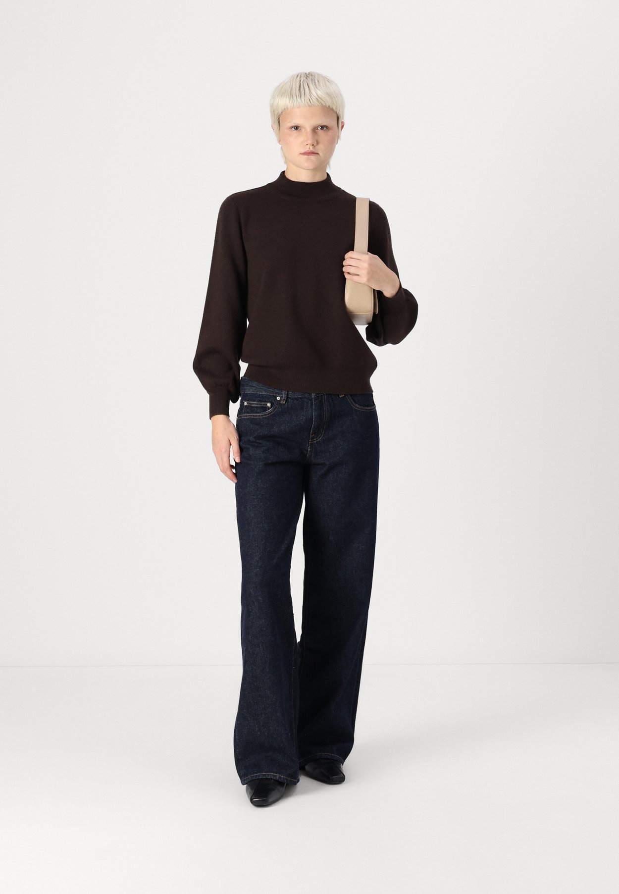 ONLANNY O-NECK