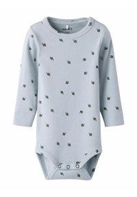 Lyseblå ribbet bodysuit med lange ærmer og små sneglemønstre. Har trykknapper i bunden for nem påklædning. Blød tekstur.