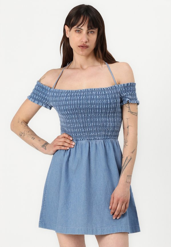 FIT AND FLARE DRESS - Denim dress - denim medium4