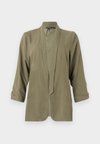PCPIA BOSELLA - Bleiser - deep lichen green