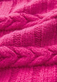 CABLE DETAIL HIGH NECK - Jersey de punto - bright pink